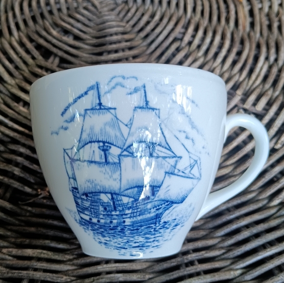 Vintage Alfred Meakin England Ship Motif Tea Cup 🍵 - Picture 2 of 7